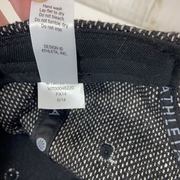 Athleta Black Herringbone Hat Cap Baseball Classic Casual Spring Fall Outdoors - Picture 7 of 8
